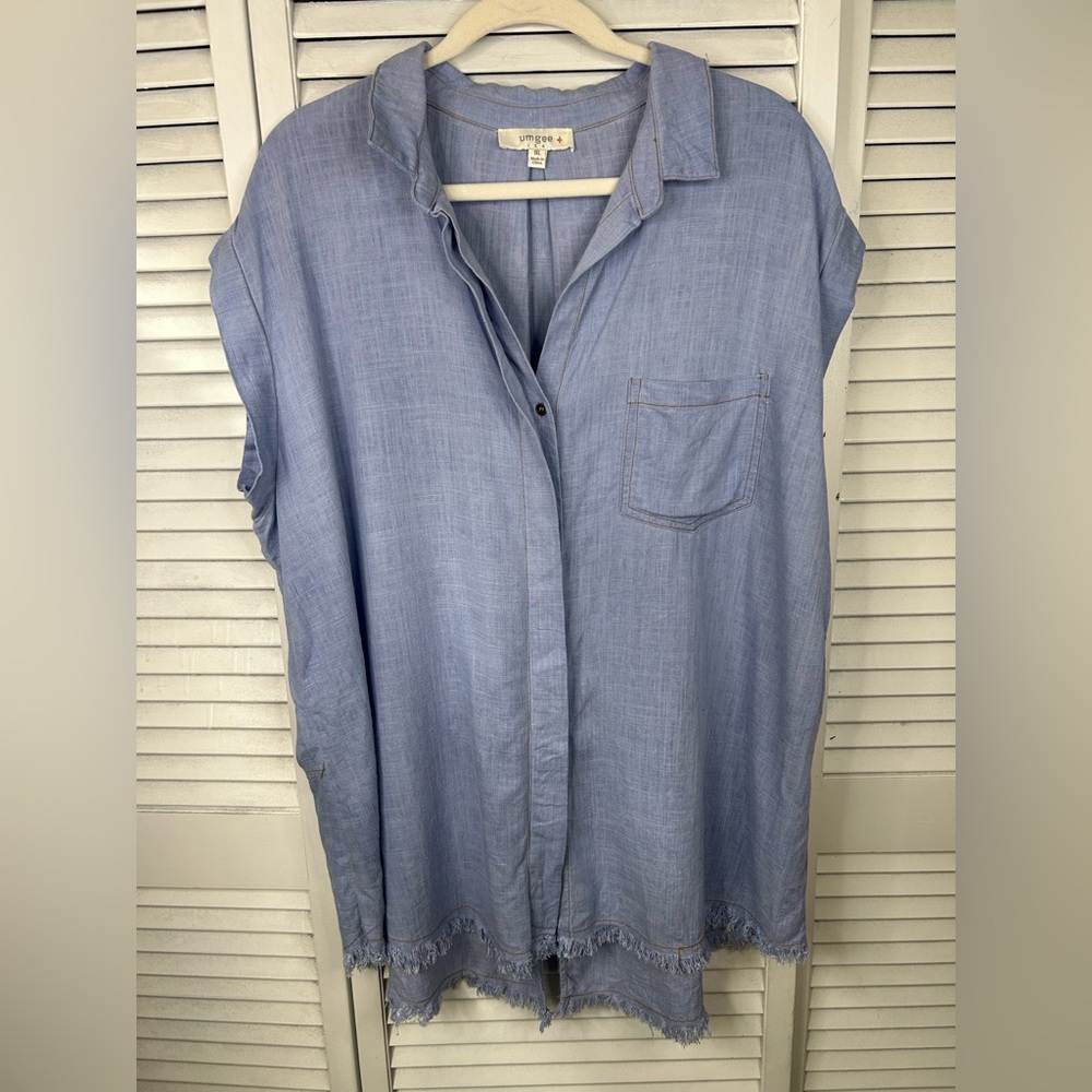 Umgee Chambray Denim Blue Women's Top Size 1X - Picture 3 of 4